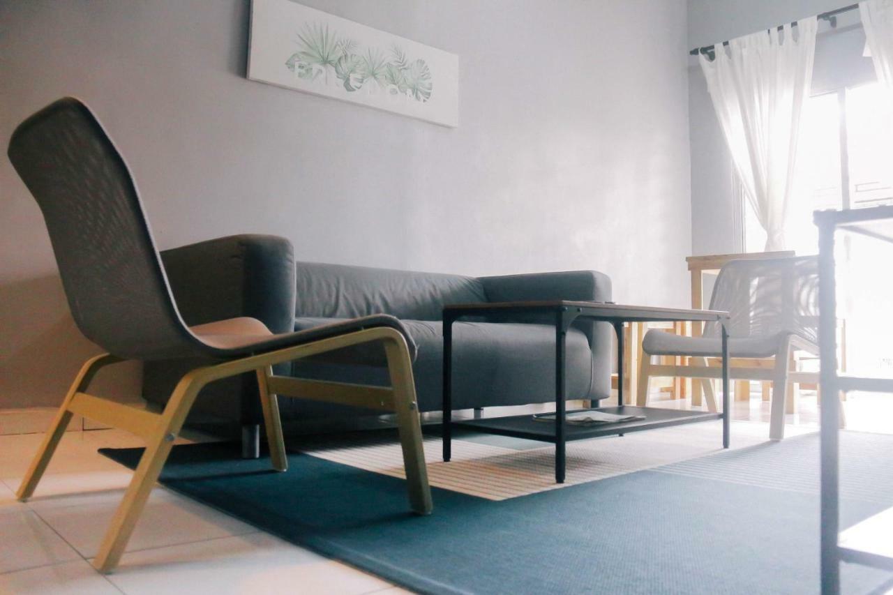 TheDaun Homestay Seri Iskandar, Perak Luaran gambar