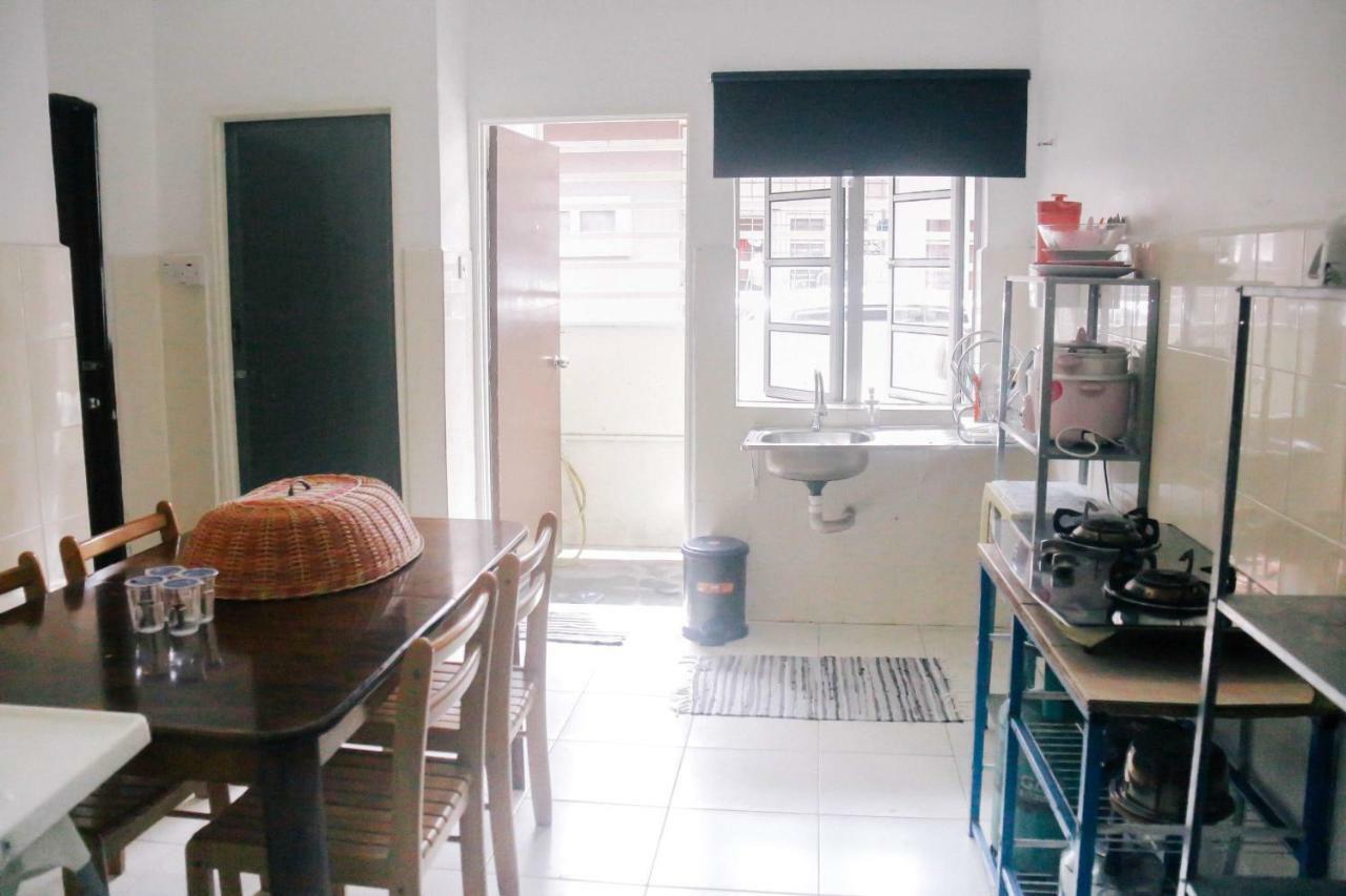 TheDaun Homestay Seri Iskandar, Perak Luaran gambar