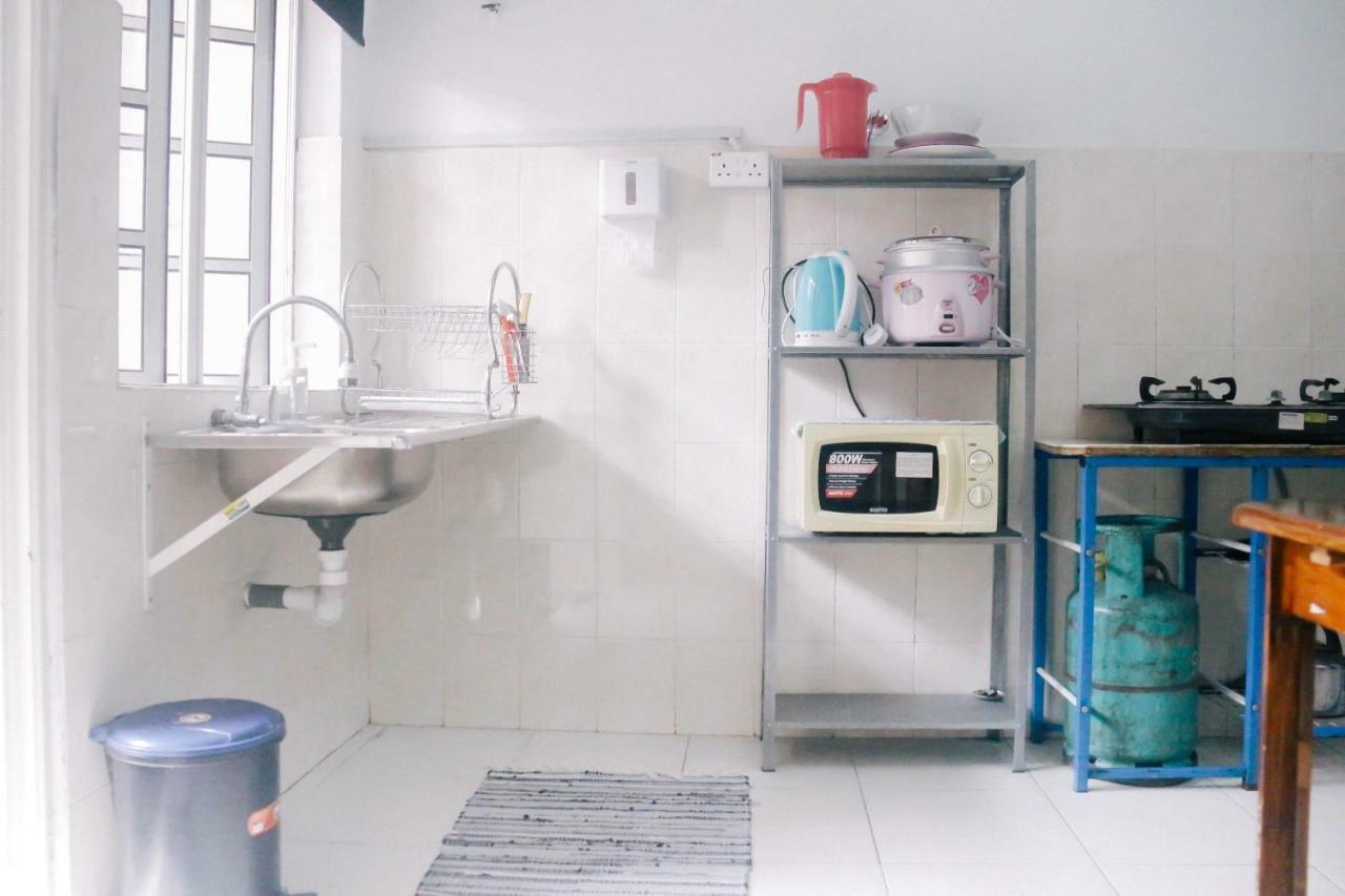 TheDaun Homestay Seri Iskandar, Perak Luaran gambar